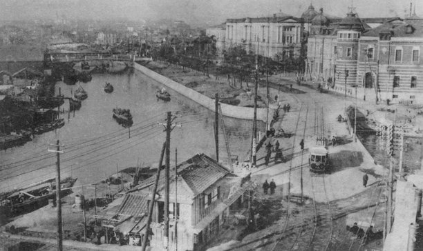 东京日本桥河和日本银行总部的复古照片 - 1907-1918图片下载