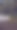 宁静公园里河边停靠的白色船只的竖版照片图片下载