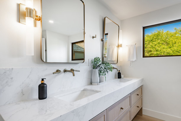 住宅水滨房屋的室内照片图片下载