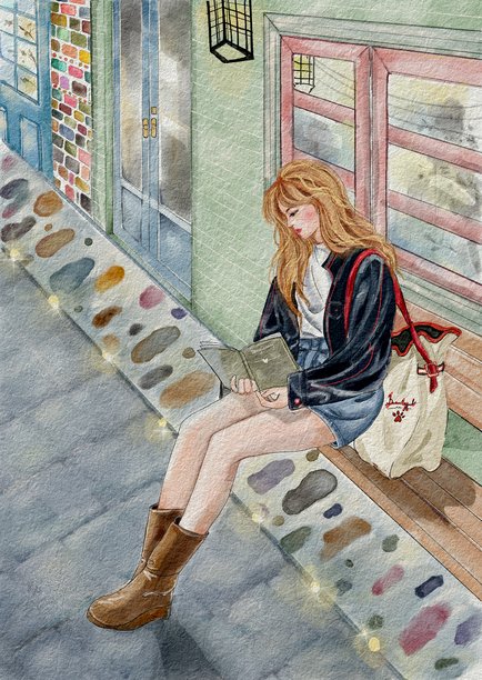 一位年轻女性坐在商店前，穿着休闲装，搭配牛仔裙和舒适的毛衣。她手里拿着一本书。五彩缤纷的背景中有迷人的店面。图片下载