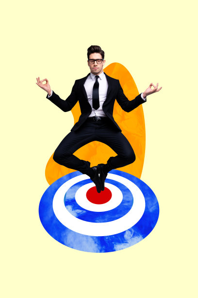 垂直照片拼贴，严肃而平静的男子在彩绘背景上进行跳跃冥想目标体式练习，专注于自我发展。图片下载