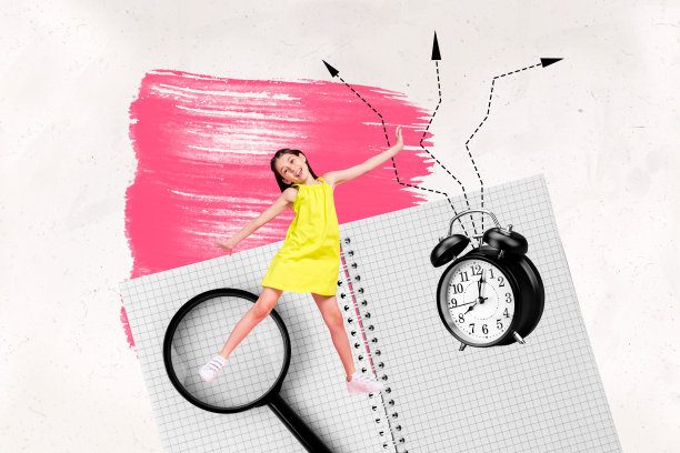 秋季学校女孩的综合趋势艺术作品草图，照片拼贴，带有复印本、放大镜、箭头方向和时钟时间。图片下载