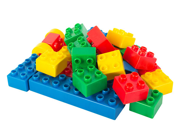 孤立的苏联建筑积木玩具零件照片，背景为白色。图片下载