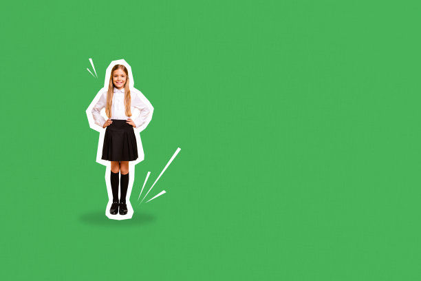 快乐可爱的女孩在秋季穿着校服学习的复合照片拼贴，背景为涂鸦风格。图片下载