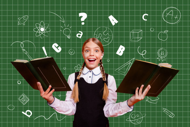 快乐的女学生手持文学教科书的拼贴照片，背景为涂鸦风格的图案，展示了教育和学习的主题。图片下载