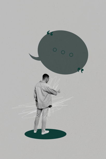 快乐女孩和男孩站在一起的垂直照片拼贴，带有气泡沟通、聊天框、对话图标。图片下载