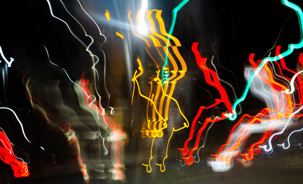 抽象背景，明亮的多彩光线在运动。留白概念。照片效果。图片下载