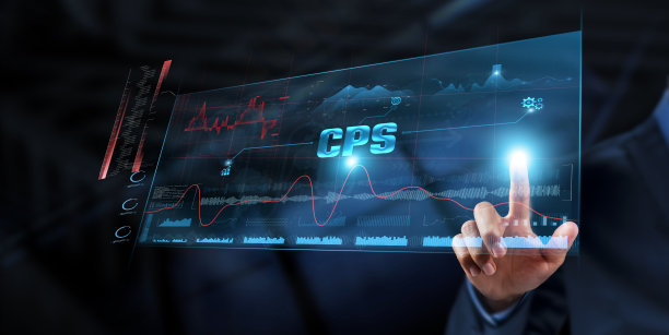 商人正在分析数据策略，数字屏幕上显示图表。系统集成、实时监控、自动化、数据处理、连接性、机器学习。图片下载