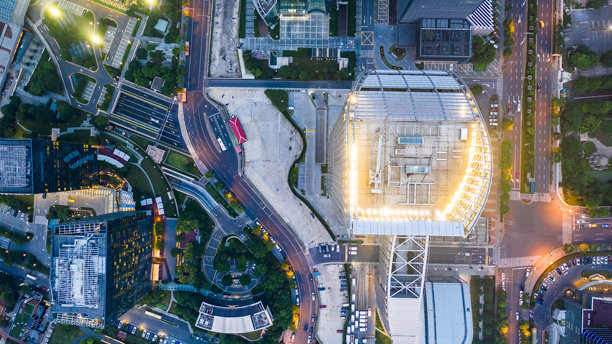 中国上海陆家嘴的航拍照片。图片下载