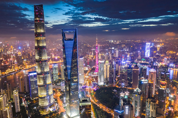 中国上海陆家嘴的航拍照片。图片下载