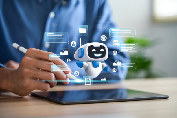 手绘图标。人们使用笔记本电脑与人工智能助手进行图形设计、翻译、聊天机器人、可视化、编码和广告。图片下载