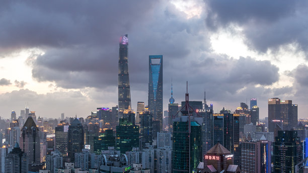 中国上海陆家嘴的航拍照片。图片下载