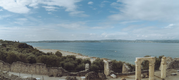 西尔米奥尼风景，加尔达湖，照片，意大利图片下载