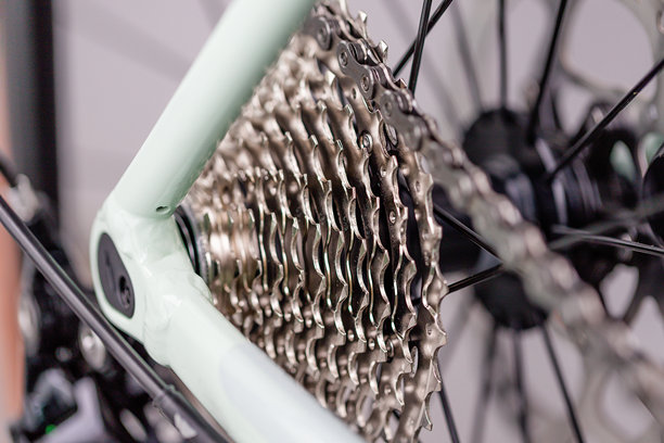 新自行车链条，微距照片，细节，片段图片下载
