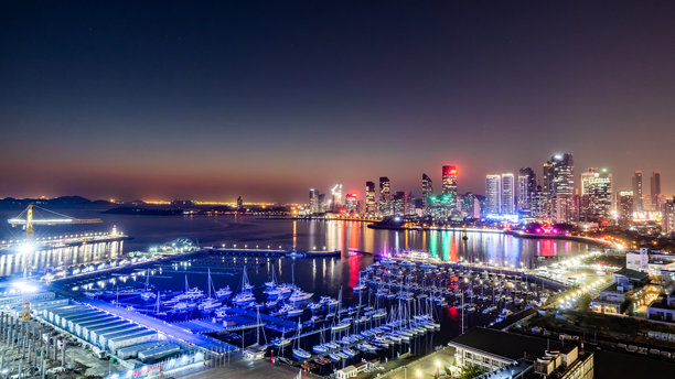 青岛，山东，中国，亚洲的游艇码头航拍照片。图片下载