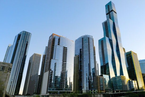 芝加哥天际线与高楼大厦，适合商业和企业使用图片下载
