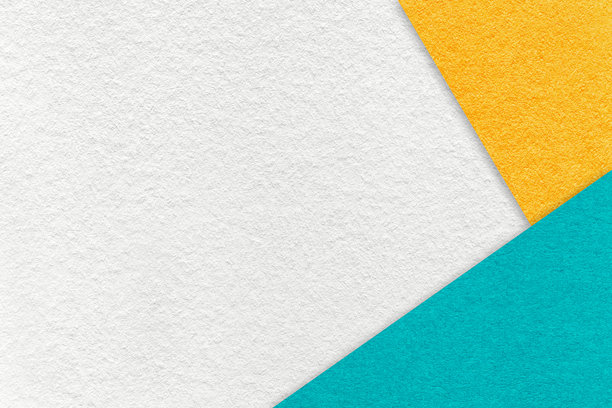 白色纸张背景的纹理工艺，配有黄色和青绿色边框。复古抽象的天蓝色纸板。图片下载