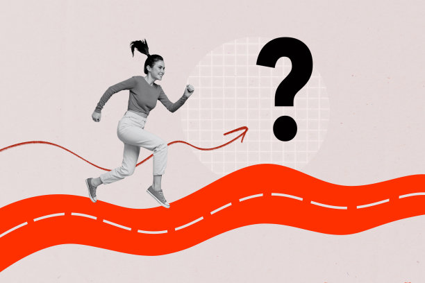 快乐女孩在箭头方向、问号、困境、解决方案和头脑风暴的组合照片拼贴，背景为涂鸦风格。图片下载