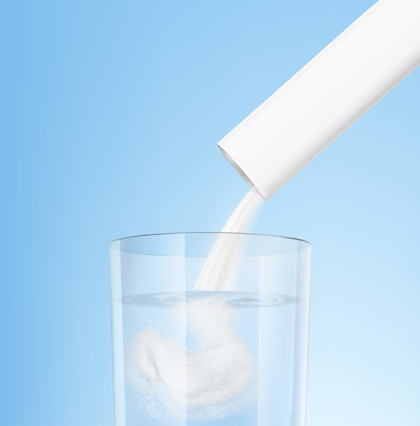 透明玻璃中倒入液体的粉末产品包装袋图片下载