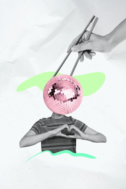 垂直横幅图像，照片拼贴，匿名女孩的头部像迪斯科球，派对气氛，星期五心情，手持筷子，卷轴展示心形。图片下载