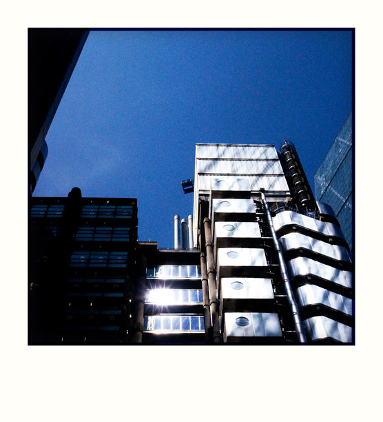 劳埃德大厦 伦敦城市 地标建筑 宝丽来照片图片下载