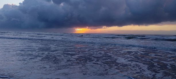 清晨的天空照片图片下载