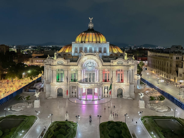 墨西哥城历史中心的无人机和街景拍摄，展示了拉丁美洲最大城市的各种照片和空间图片下载