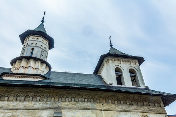 城市建筑，街道照片 - 欧洲，东欧，罗马尼亚 - 佳能 EOS 4000D图片下载