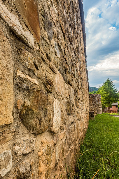 城市建筑，街道照片 - 欧洲，东欧，罗马尼亚 - 佳能 EOS 4000D图片下载