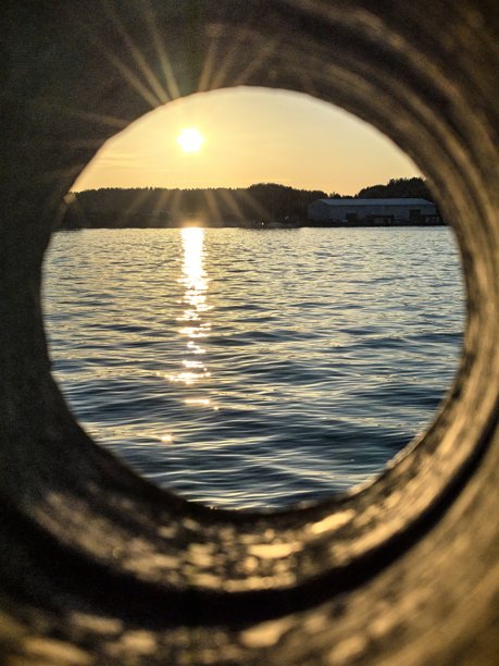 日落，海岸，美丽，美学，太阳，水，海洋，湖泊，倒影，光线，日落时，帆船，自然，风景，天空，明亮的照片，阳光明媚图片下载