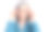 穿着点点衬衫、戴着眼镜的年长女商人的照片肖像，背景为白色。图片下载