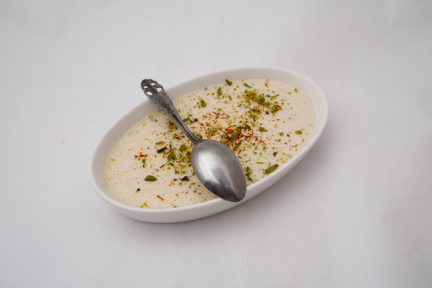 马哈拉比亚甜品盘的特写照片图片下载