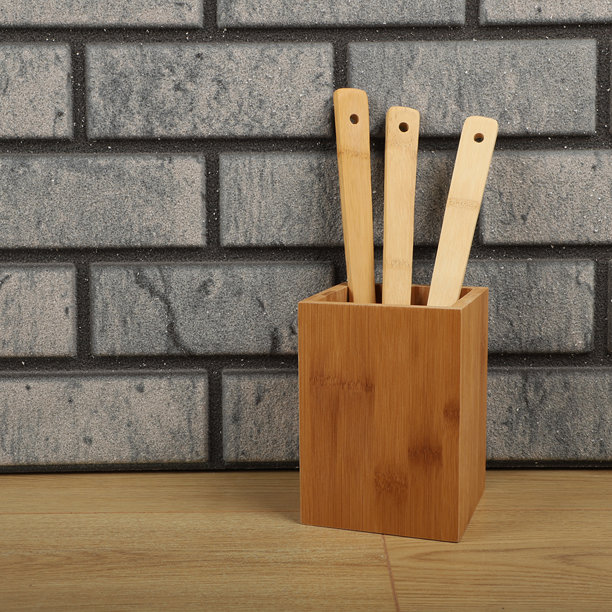 竹制餐具收纳架，竹制厨房用具，概念拍摄电商照片。图片下载