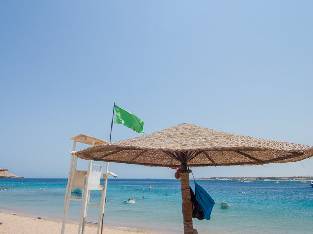 埃及红海沿岸的豪华度假村海滩图片图片下载