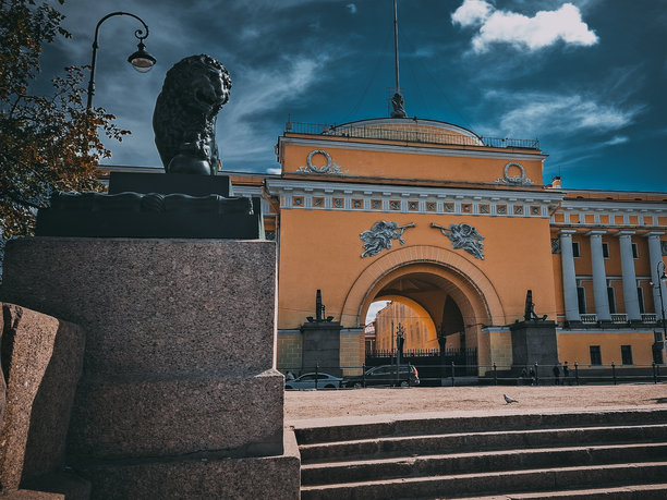 美丽的城市风景照片，建筑设计图片下载