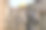 西西里岛卡塔尼亚老城区的后院历史彩色照片，展示了阳台、窗户和剥落的住宅外立面。图片下载
