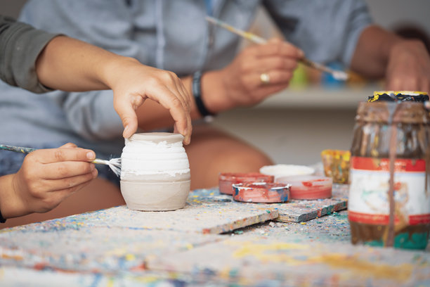 埃及赫尔格达的陶瓷和绘画照片图片下载