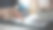 手握笔记本电脑，虚拟屏幕上显示AI界面和代码，代表生成式AI、提示工程、人工智能开发、自动化和机器学习技术。图片下载