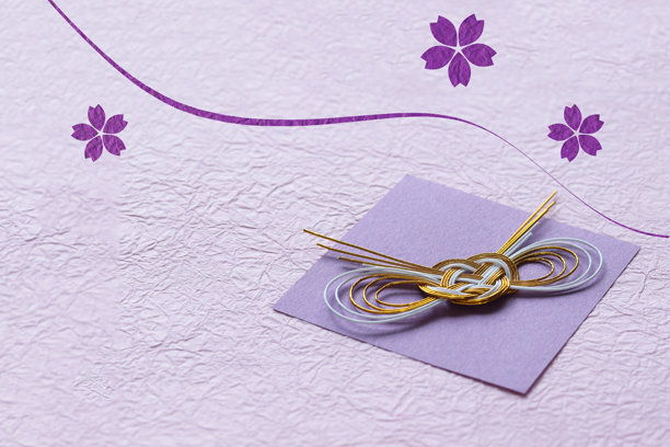 日式新年插画。樱花与水引，搭配和纸。剪纸“樱花”设计。图片下载