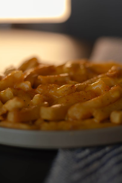 南非舒适食物：炸鸡翅配薯条 - 图片-6图片下载