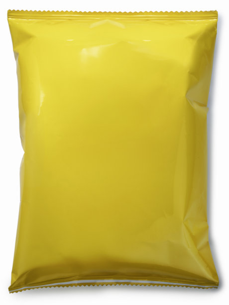 食品包装袋模型，包含锡纸和塑料零食袋，孤立在白色背景上，黄色枕头包装用于食品生产，零食包装袋带有抠图路径。 零食包装袋模型，包含锡纸和塑料包装袋，孤立在白色背景上，黄色枕头包装用于食品生产，零食包装袋带有抠图路径。 零食包装袋模型，包含锡纸和塑料包装袋，孤立在白色背景上，黄色枕头包装用于食品生产，零食包装袋带有抠图路径。图片下载