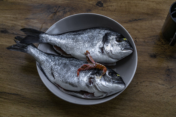非常适合烹饪主题、美食、海鲜市场和传统食谱的完美图片。图片下载