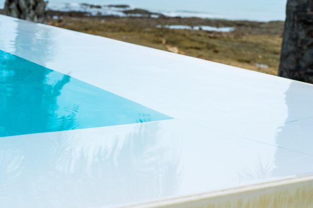 海边游泳池的图片图片下载