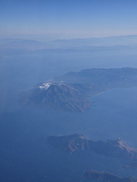 科斯岛 - 希腊 - 登陆岛屿。飞机上的照片。图片下载