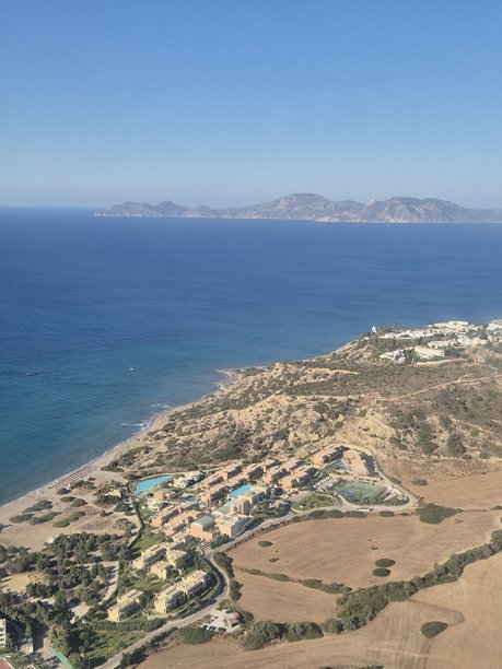 科斯岛 - 希腊 - 登陆岛屿。飞机上的照片。图片下载