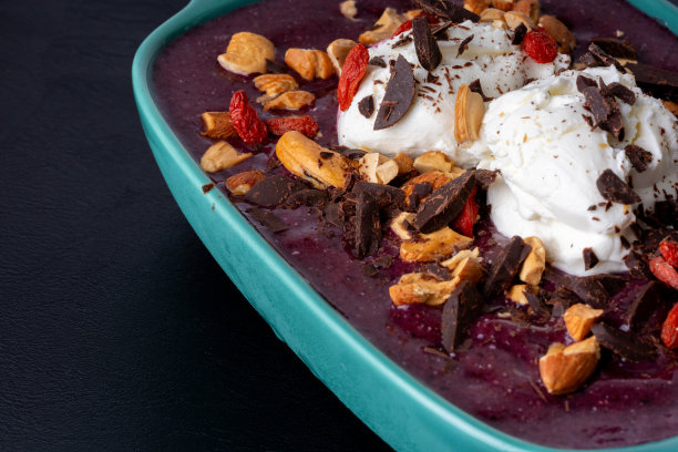 高分辨率的冰沙碗水果照片，使用高分辨率 45MP 相机拍摄图片下载