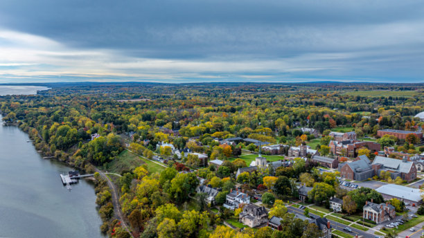 纽约州日内瓦市塞内卡湖的航拍照片图片下载