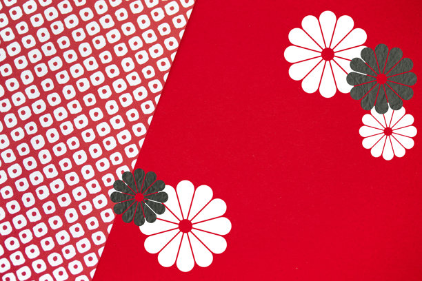 日式新年插画。红白设计，和纸与千代纸。/ 红色背景。/ “绞染图案”和“纯色”，带有剪纸“菊花图案”设计。图片下载