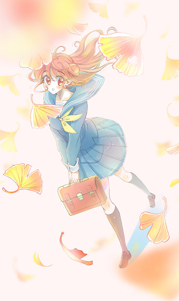 一名身穿水手服的女生边走边抬头看图片下载