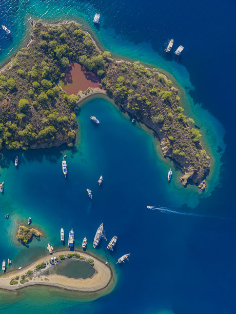 土耳其穆拉省费特希耶戈切克岛屿的夏季航拍照片图片下载